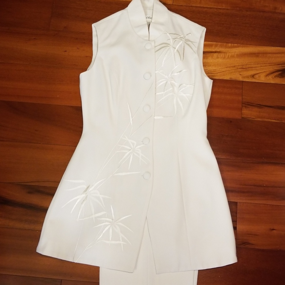 Pant suit short sleeve off white